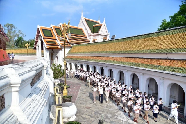 เวียนเทียนพระปฐมเจดีย์